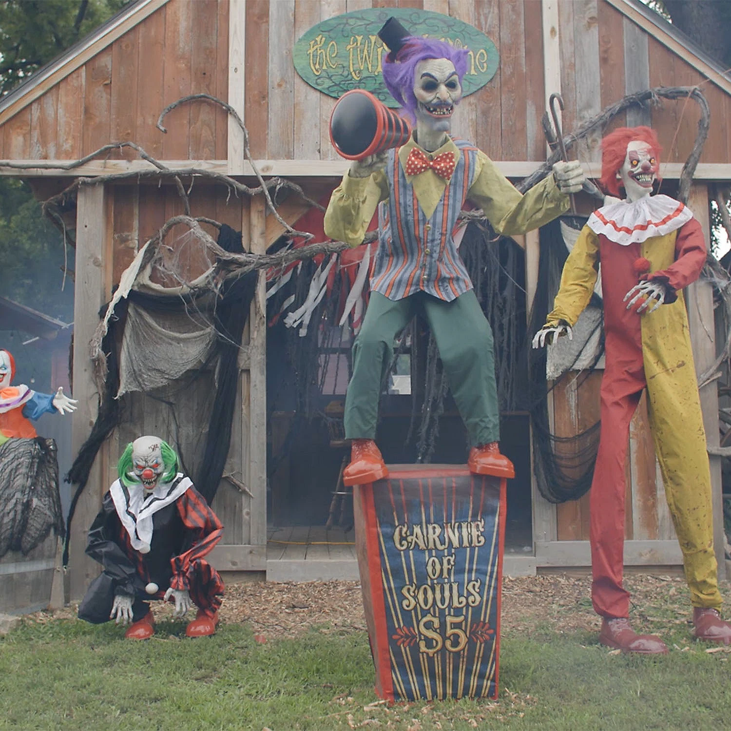 6 Ft. Servo Carnival Barker Halloween Decoration 8 6 Ft. Servo Carnival Barker Halloween Decoration - Image 6