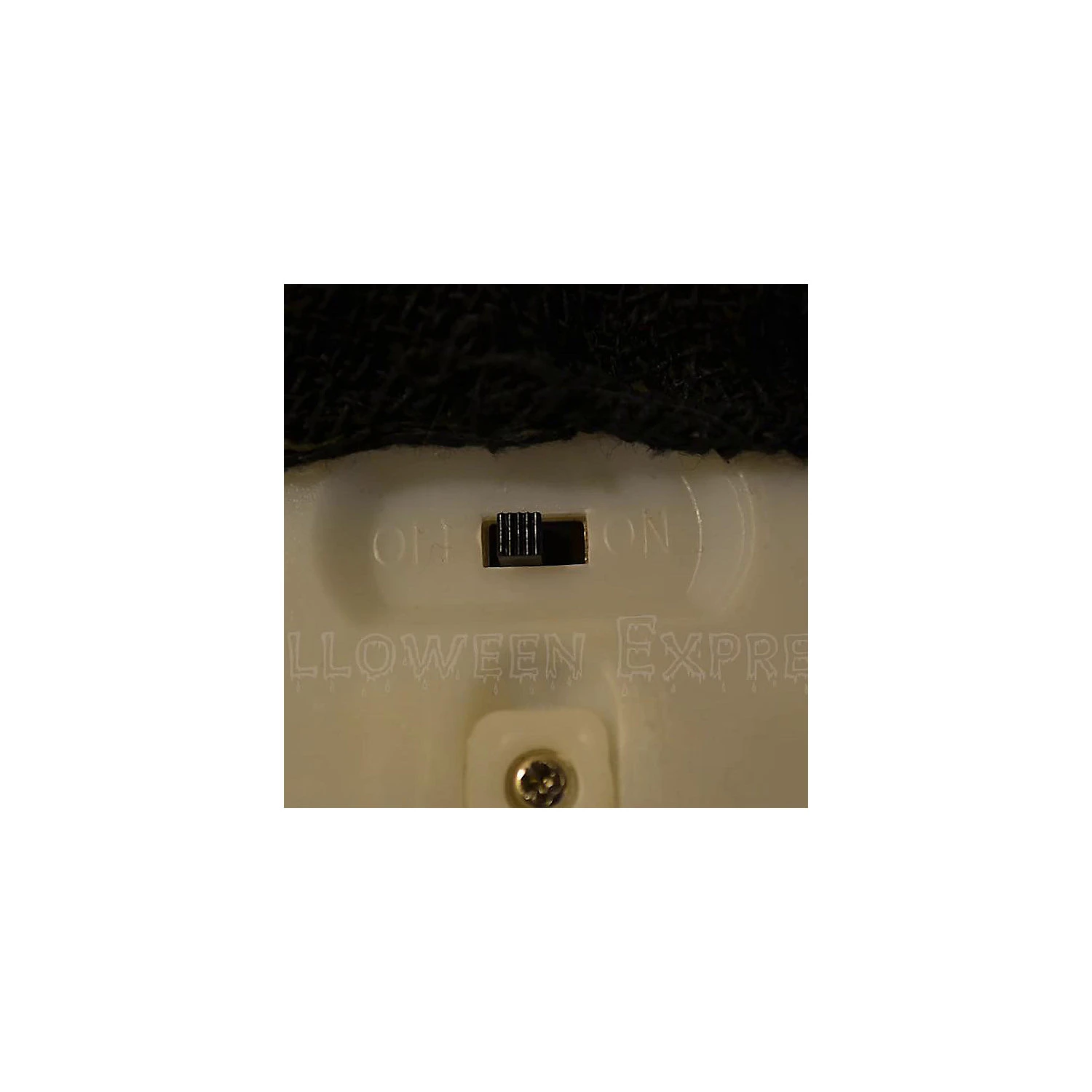 31.5" Animated Crawling Zombie Halloween Decoration 4 31.5" Animated Crawling Zombie Halloween Decoration - Image 2